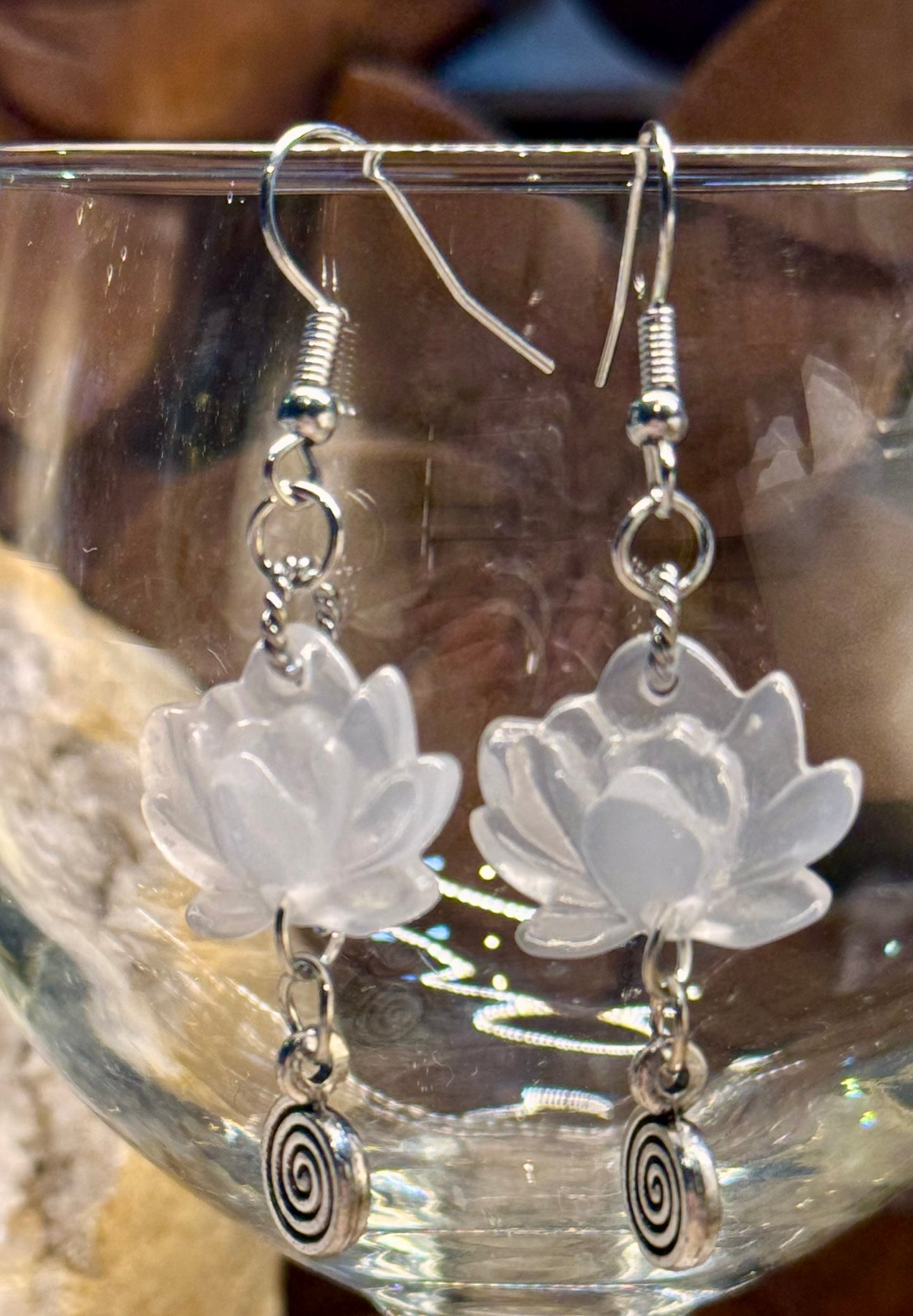 Boucles d’oreilles Lotus blanc et labyrinthe