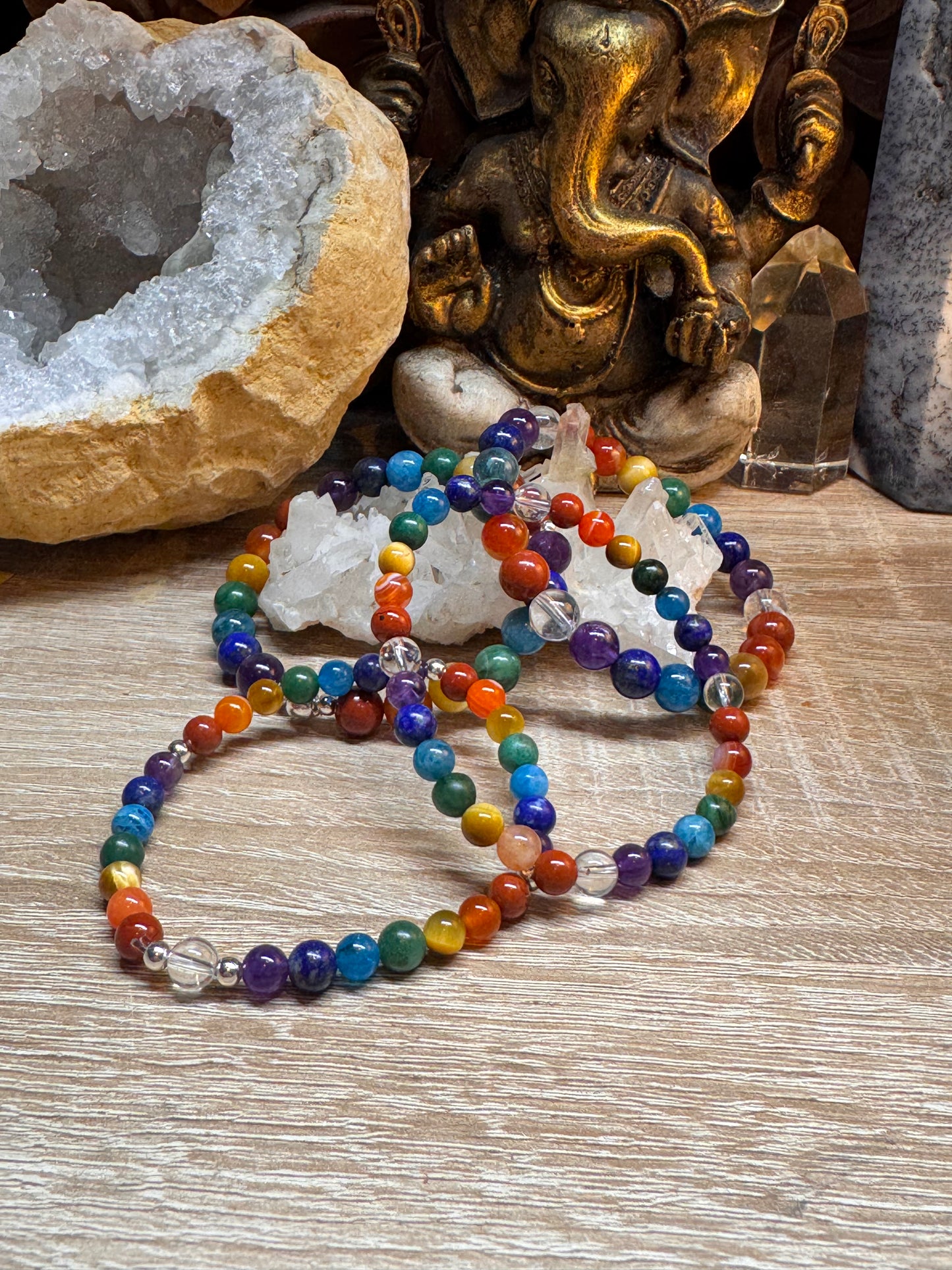 Bracelet 7 chakras perles 6 ou 8mm