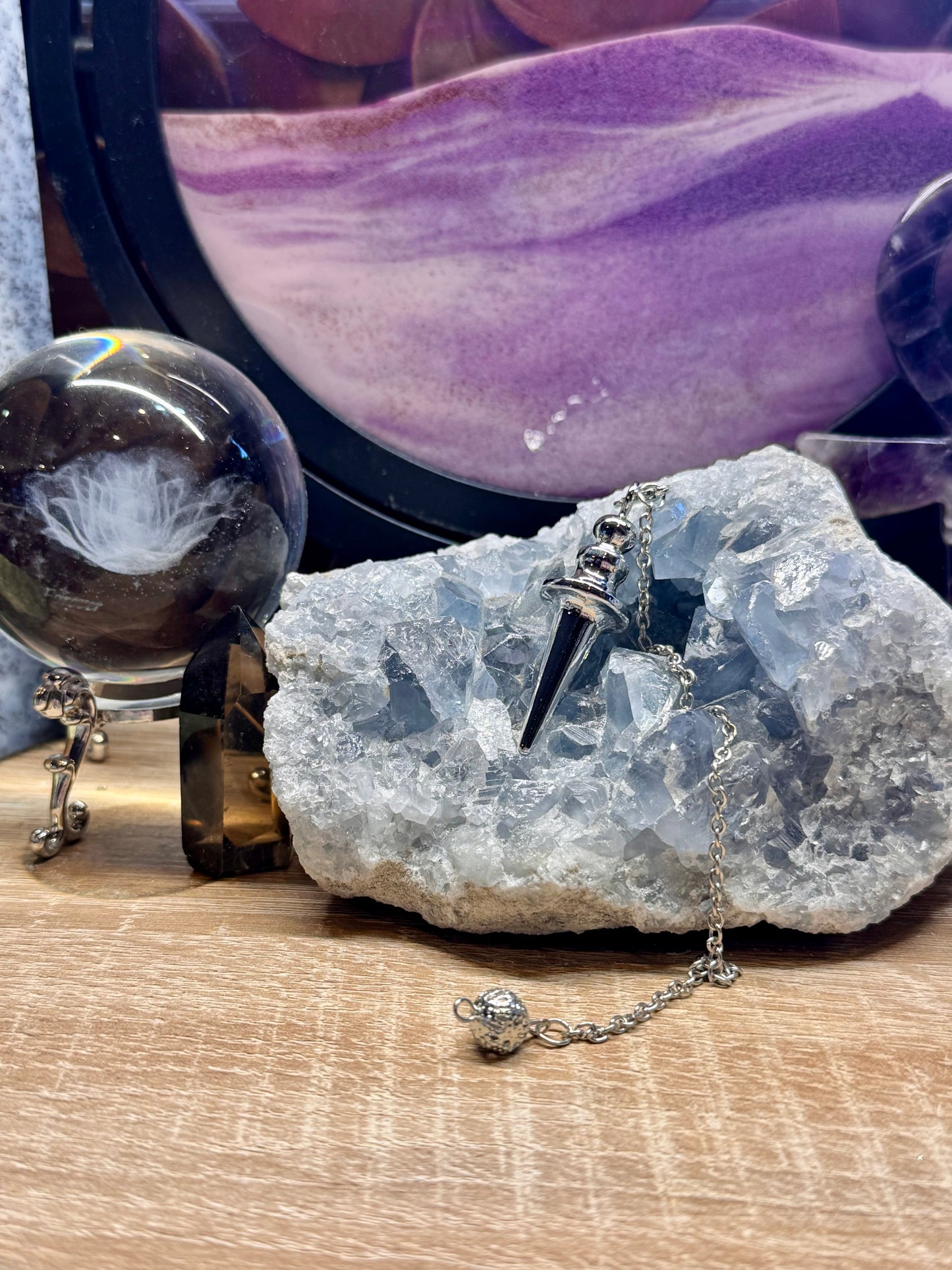 Pendule en métal argenté "Divination Protection"