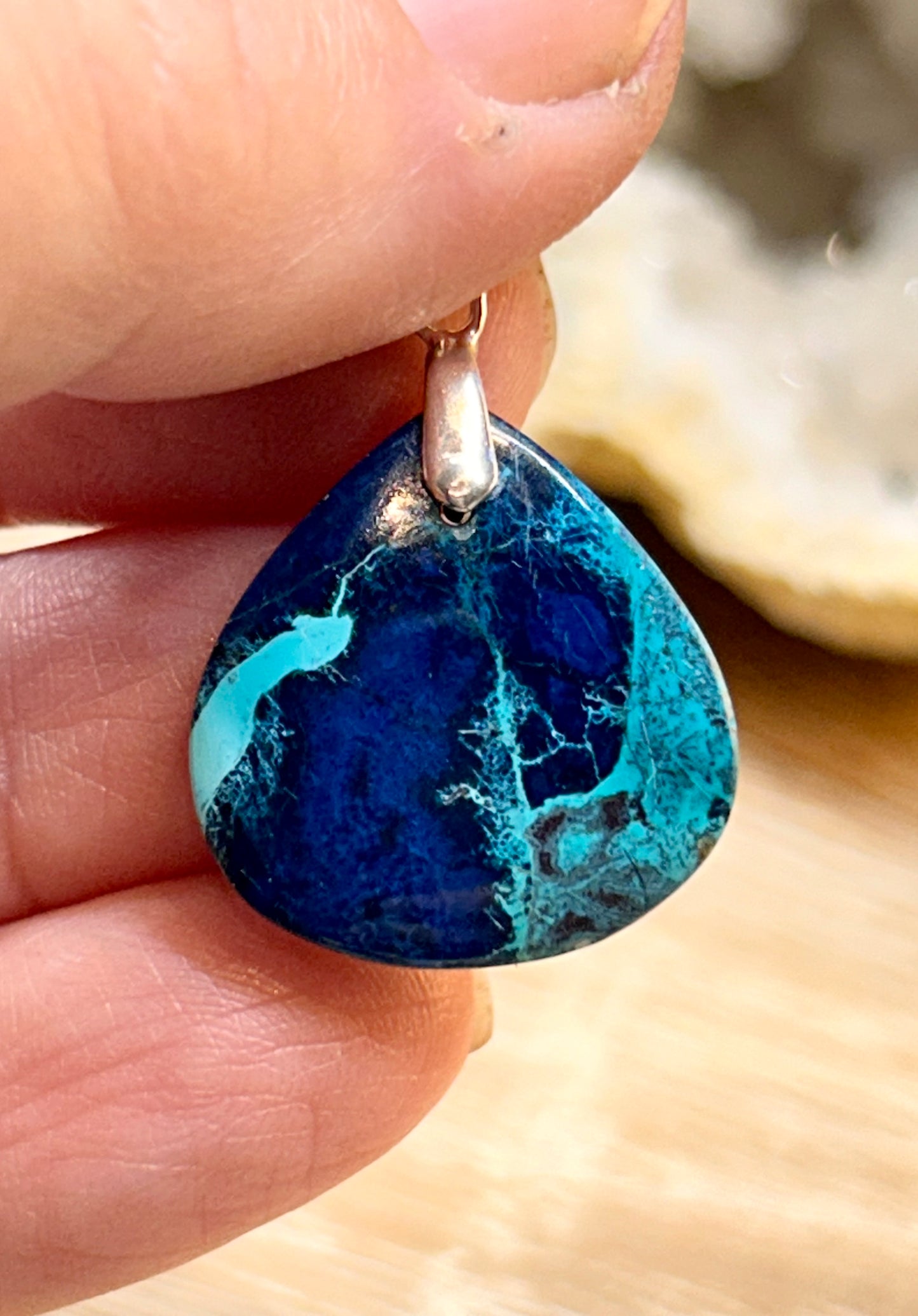 Pendentif de shattuckite d’Arizona