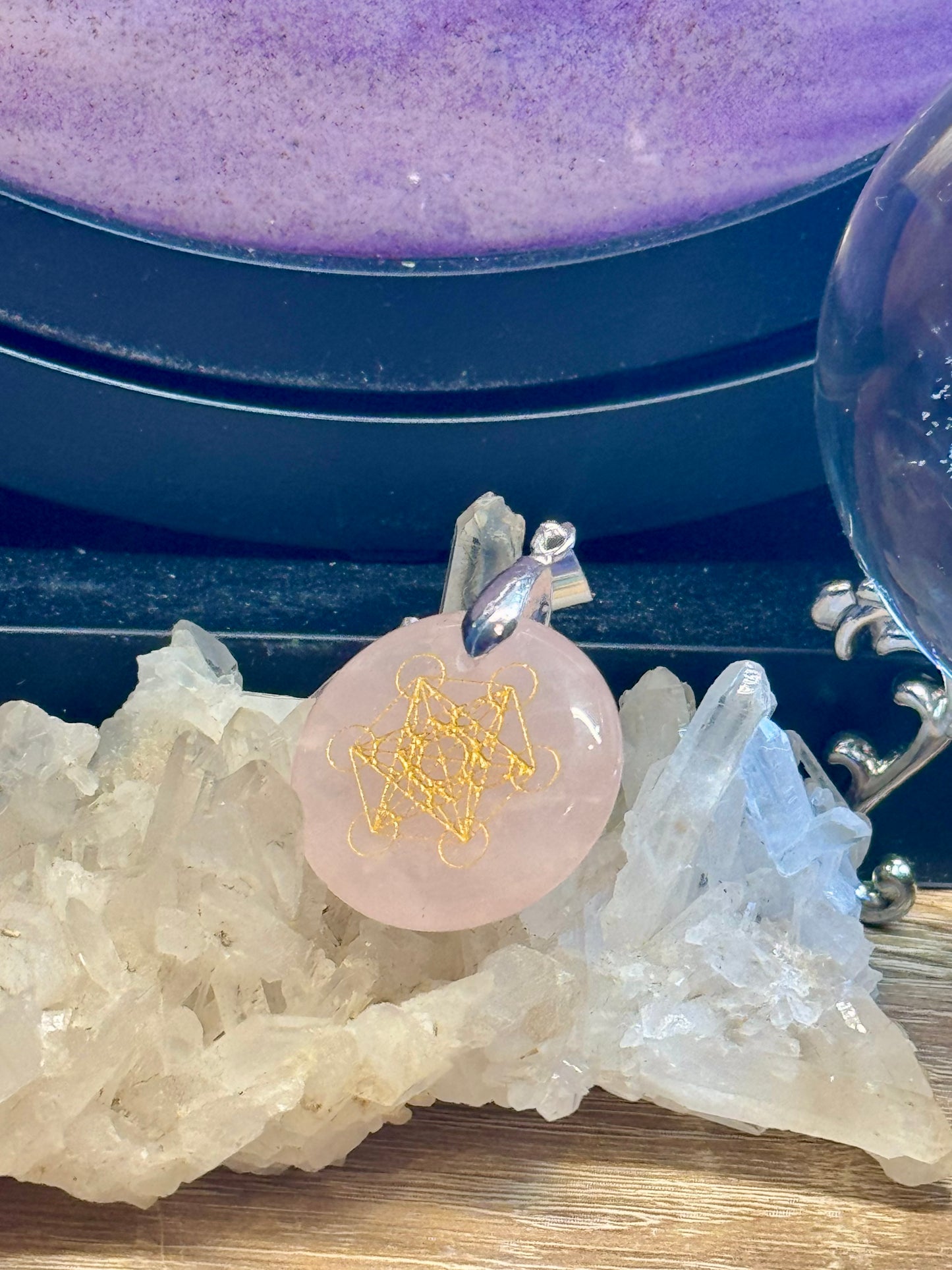 Pendentif rond en Quartz Rose et Sceau de Métatron