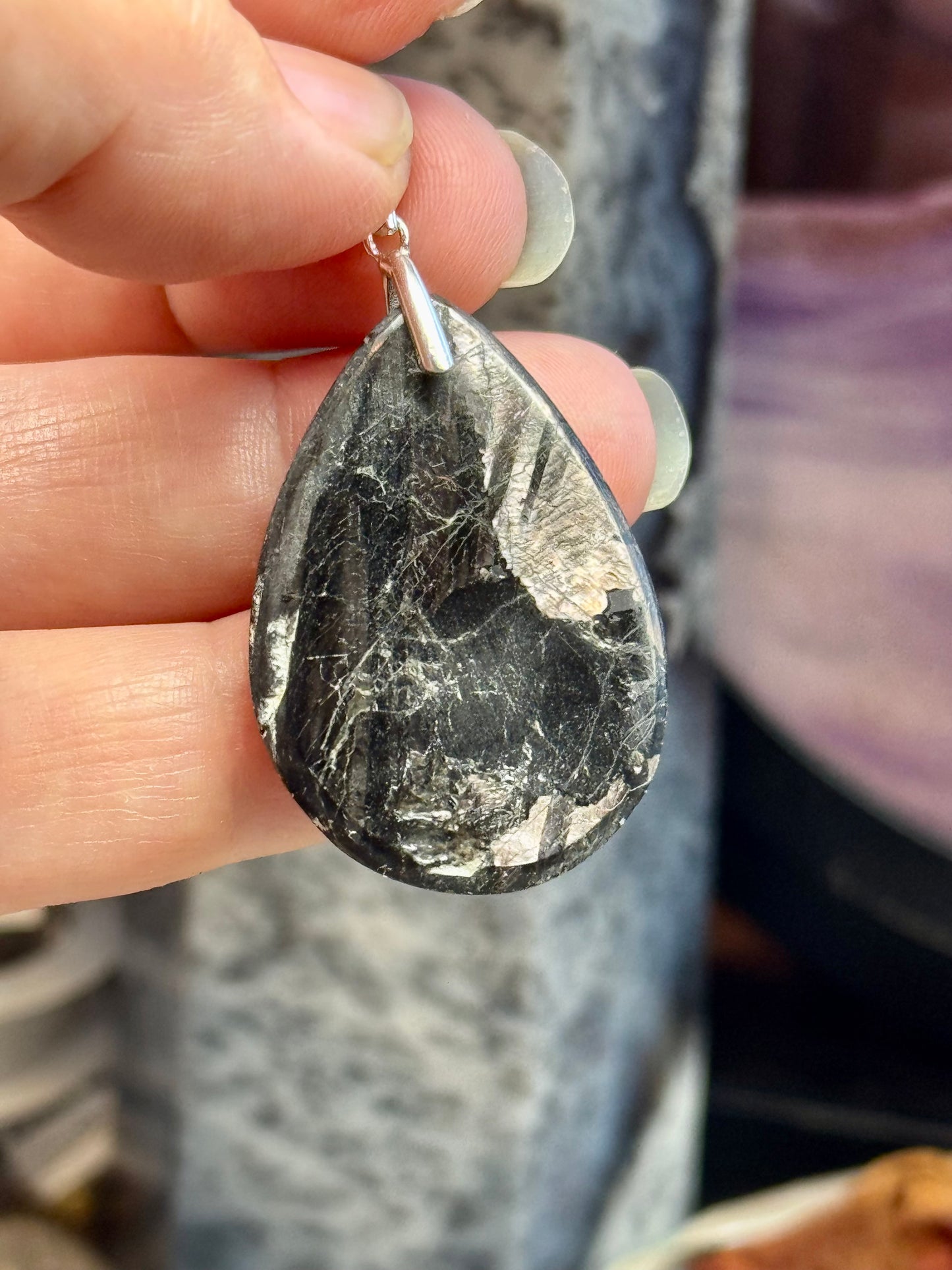 Pendentif d’Hyperstène