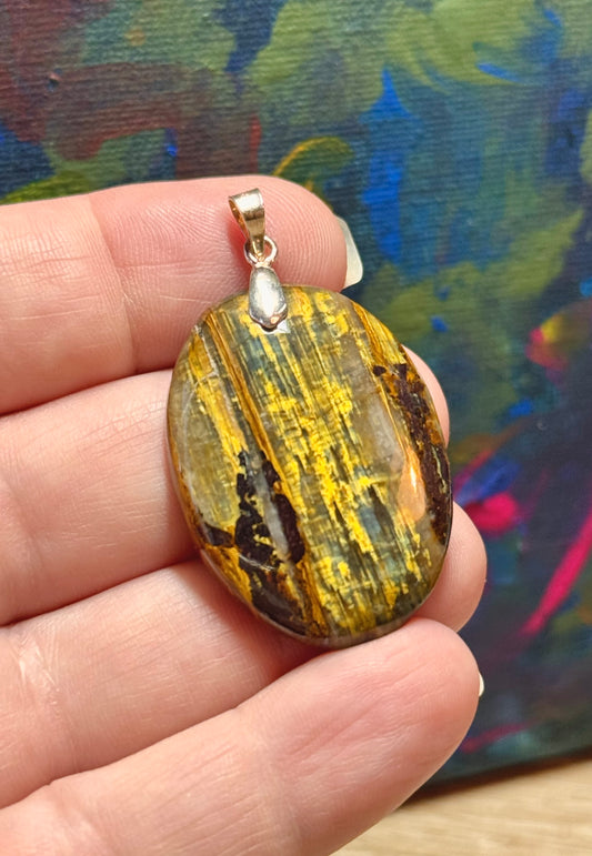 Pendentif de nellite