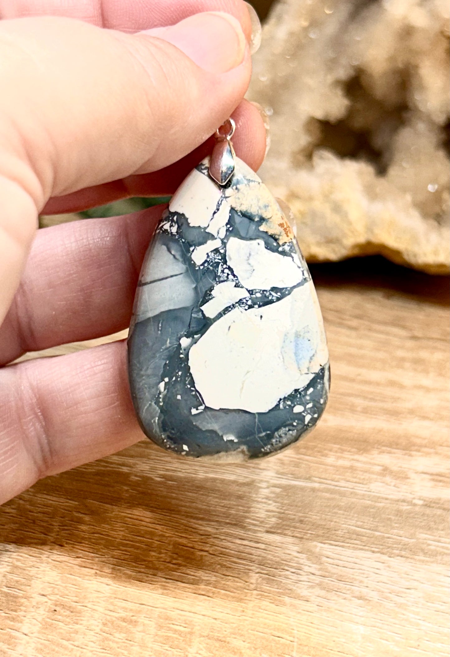 Pendentif de jaspe maligano