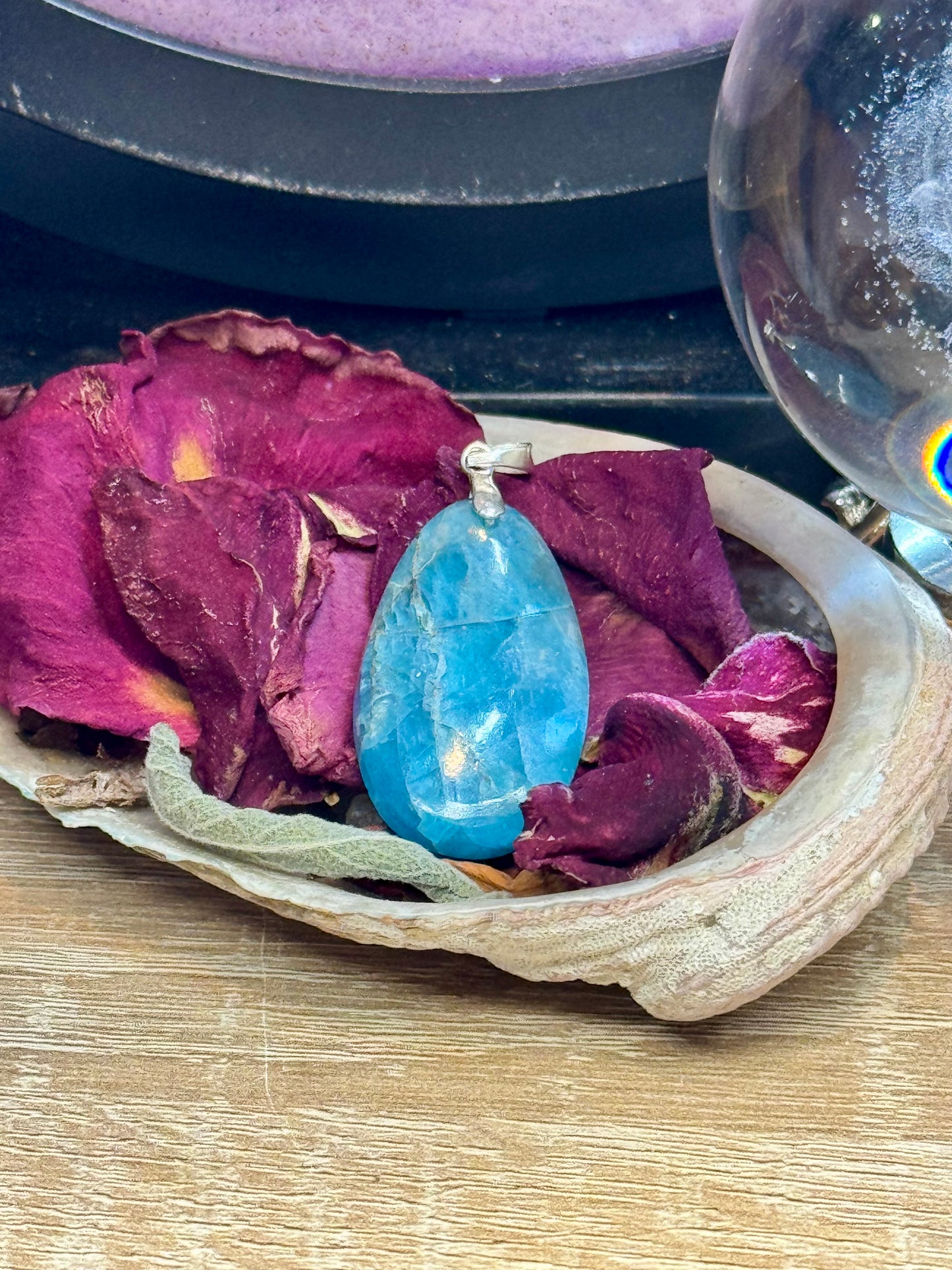 Pendentif d’Apatite bleue