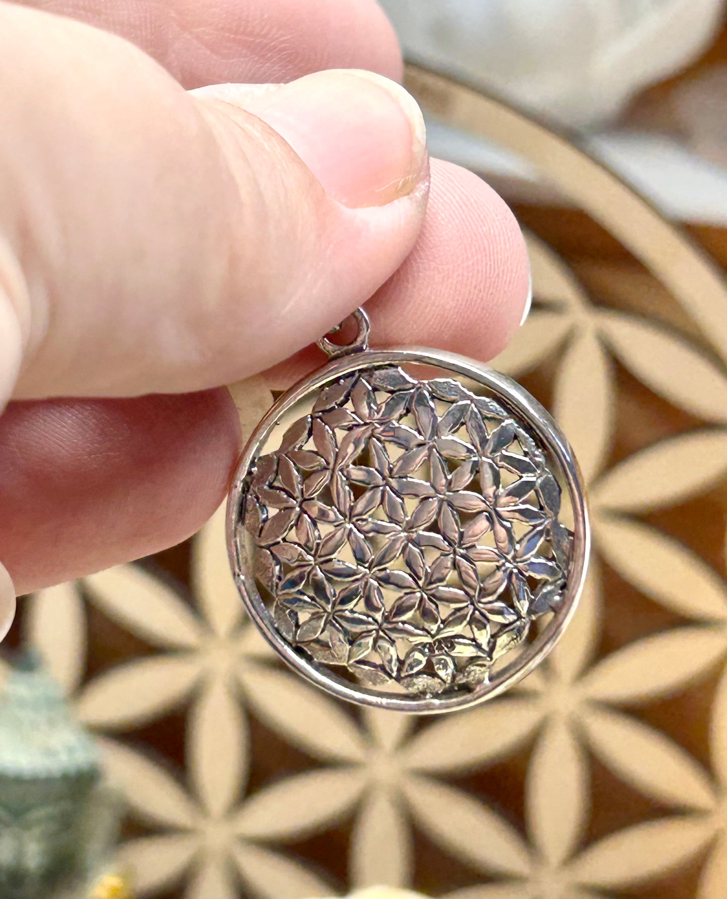 Pendentif de fleur de vie en argent