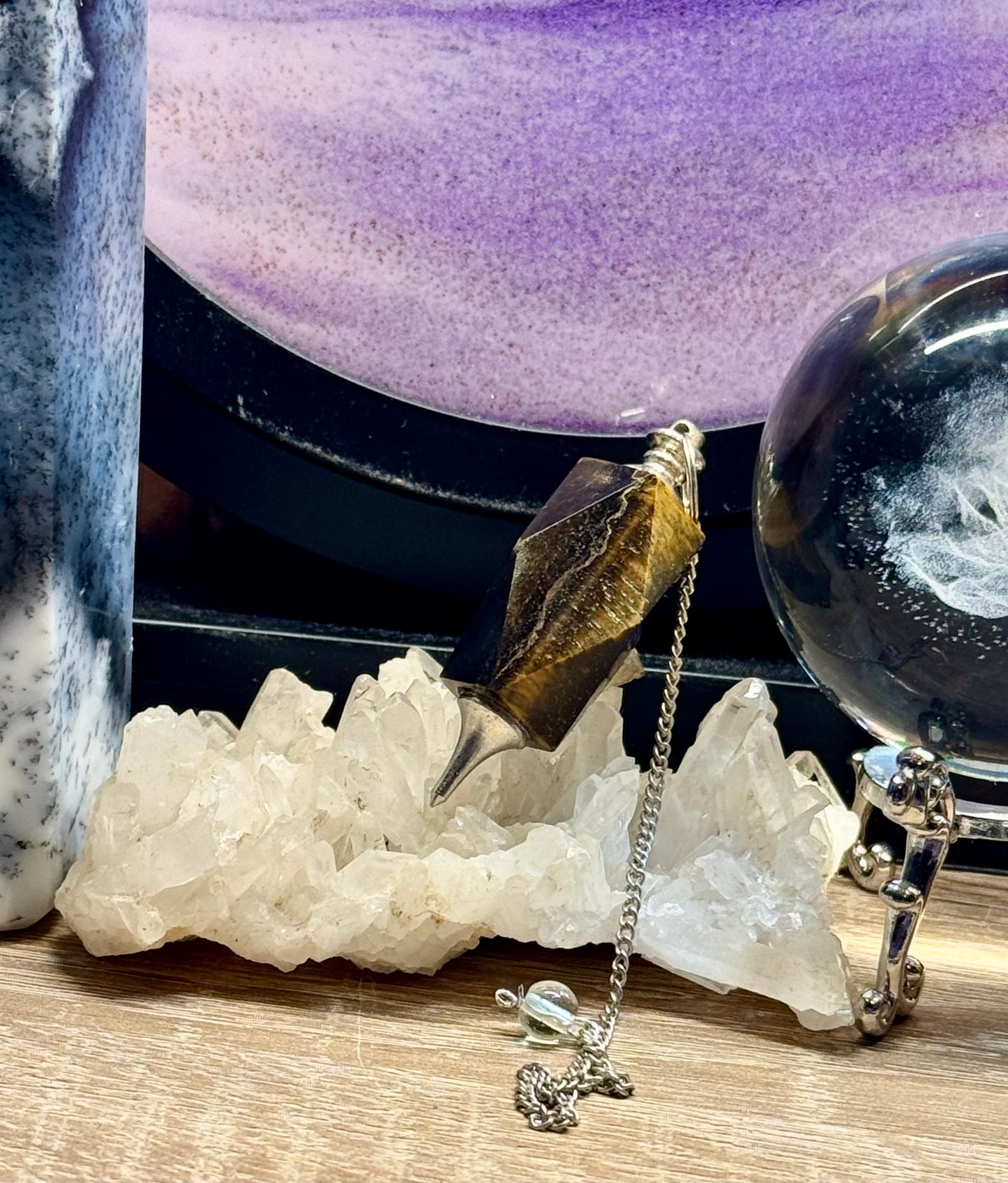 Pendule à facettes en Oeil de tigre