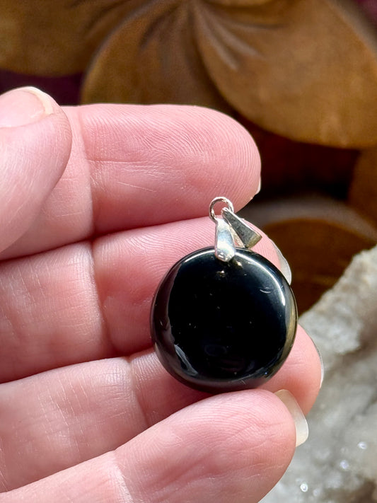 Pendentif de spinelle noir