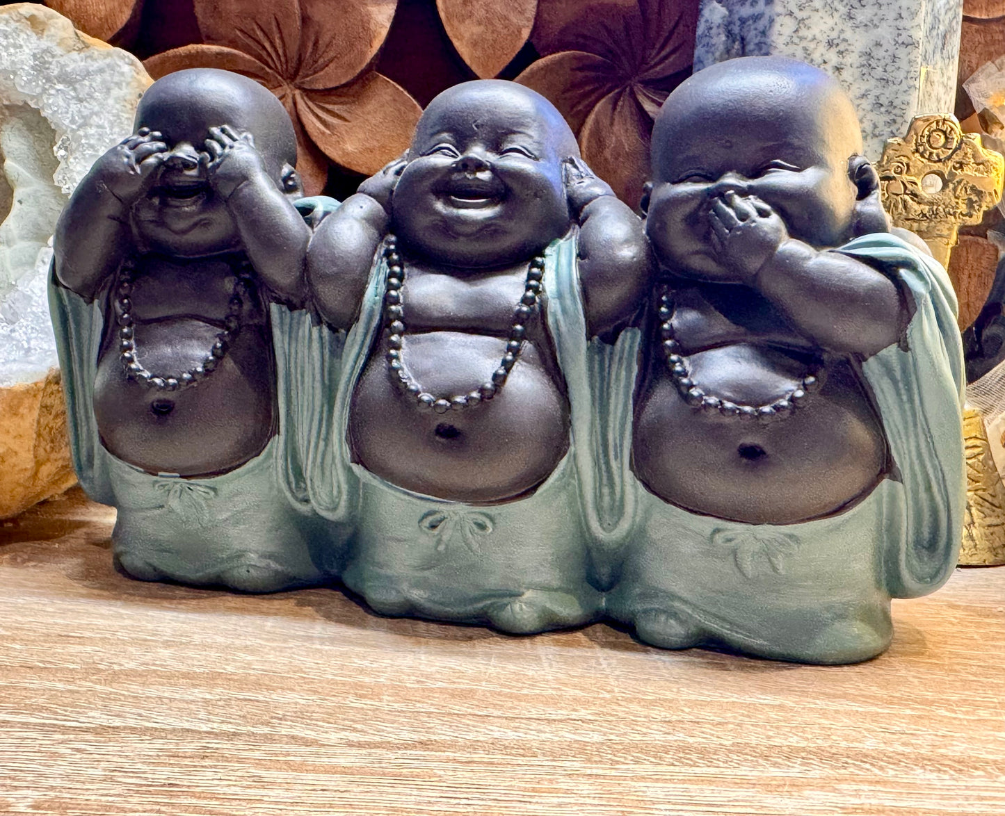 Bébés moines rieurs de la sagesse