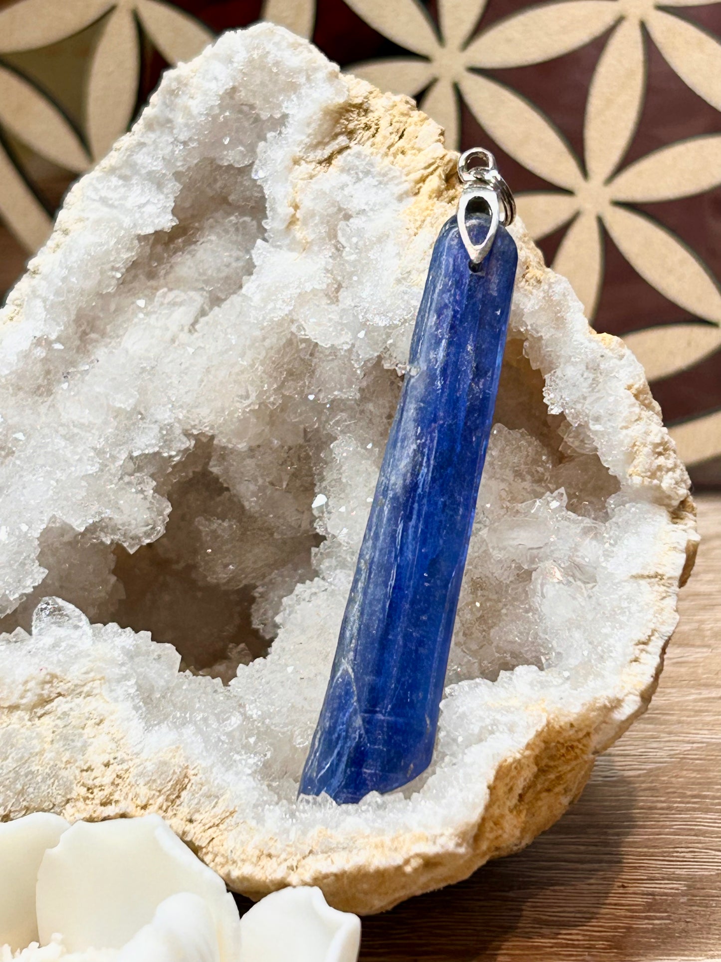 Pendentif de cyanite