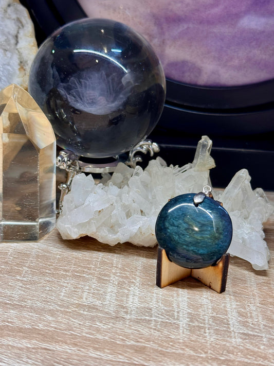 Pendentif en obsidienne mentogochol
