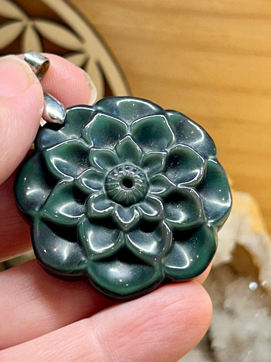 Pendentif d’obsidienne œil céleste