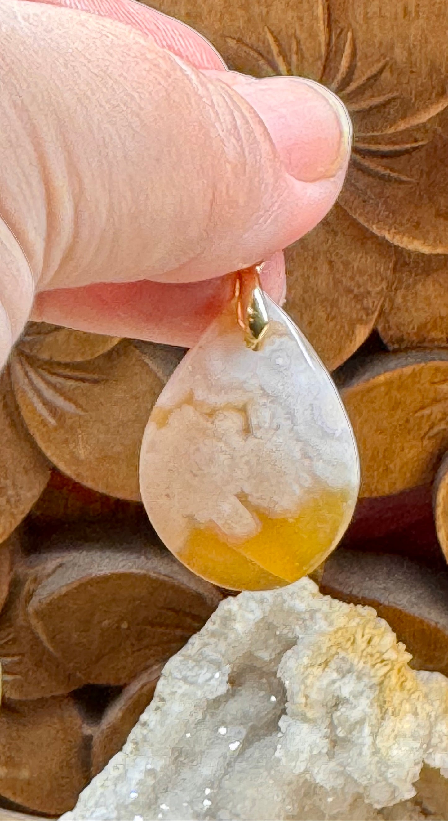 Pendentif goutte d’agate fleur de cerisier