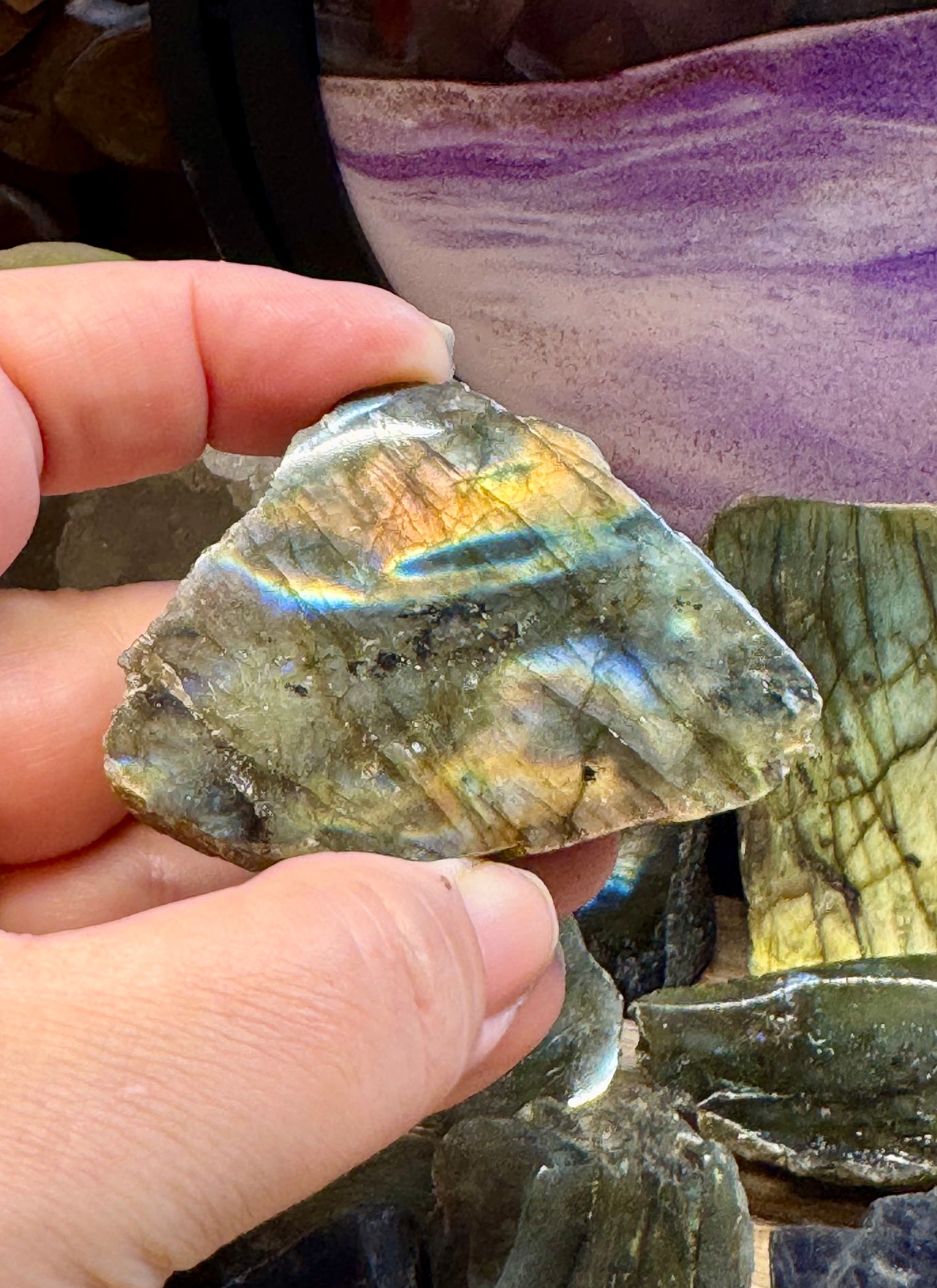 Labradorite une face polie