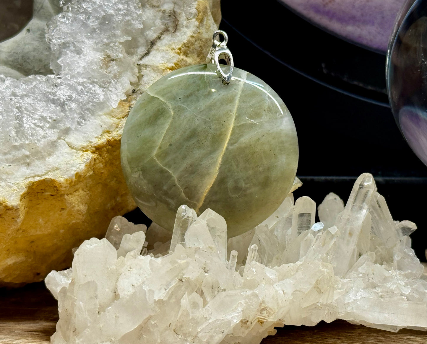 Pendentif de Garniérite