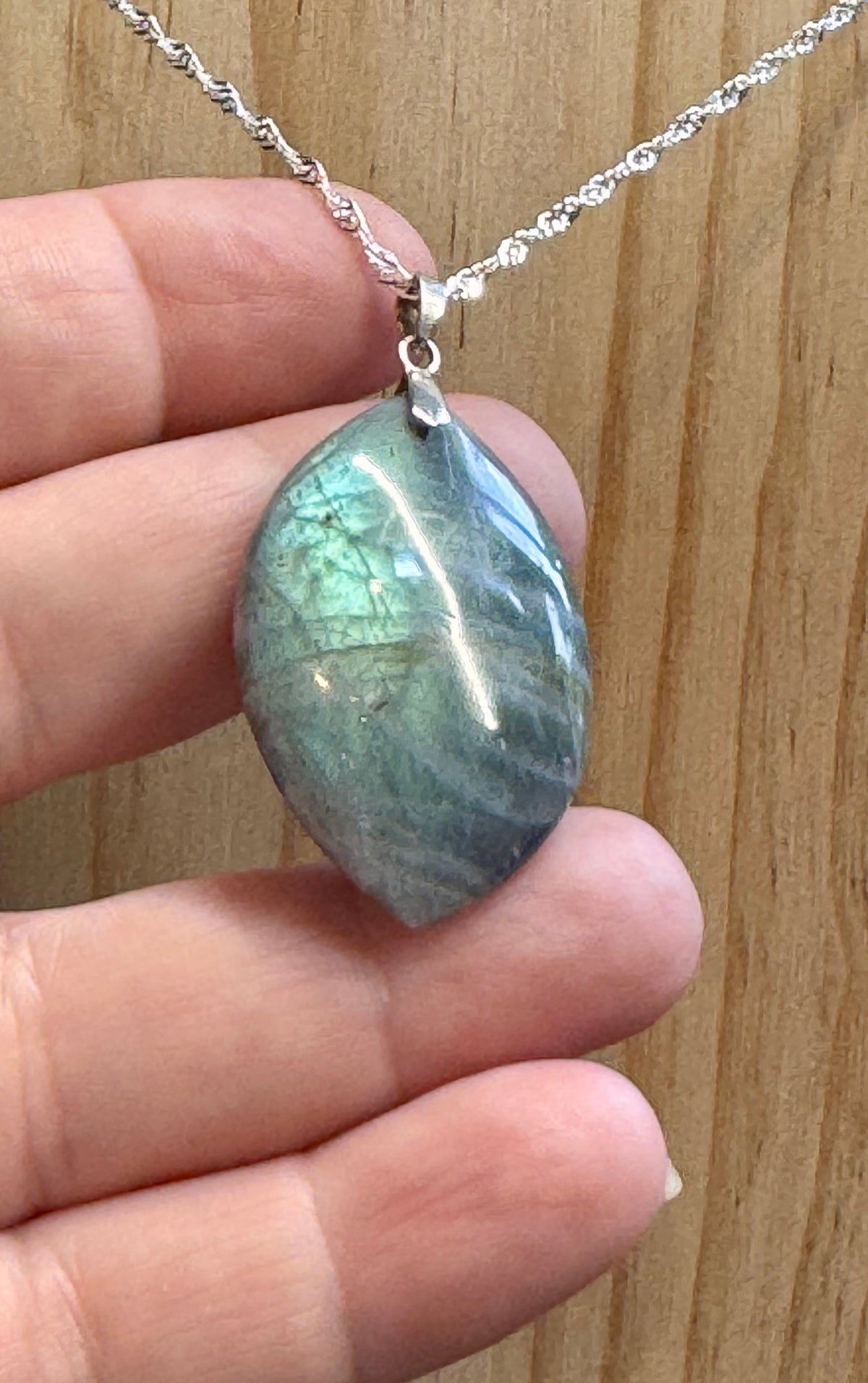 Pendentif de Labradorite bélière 925