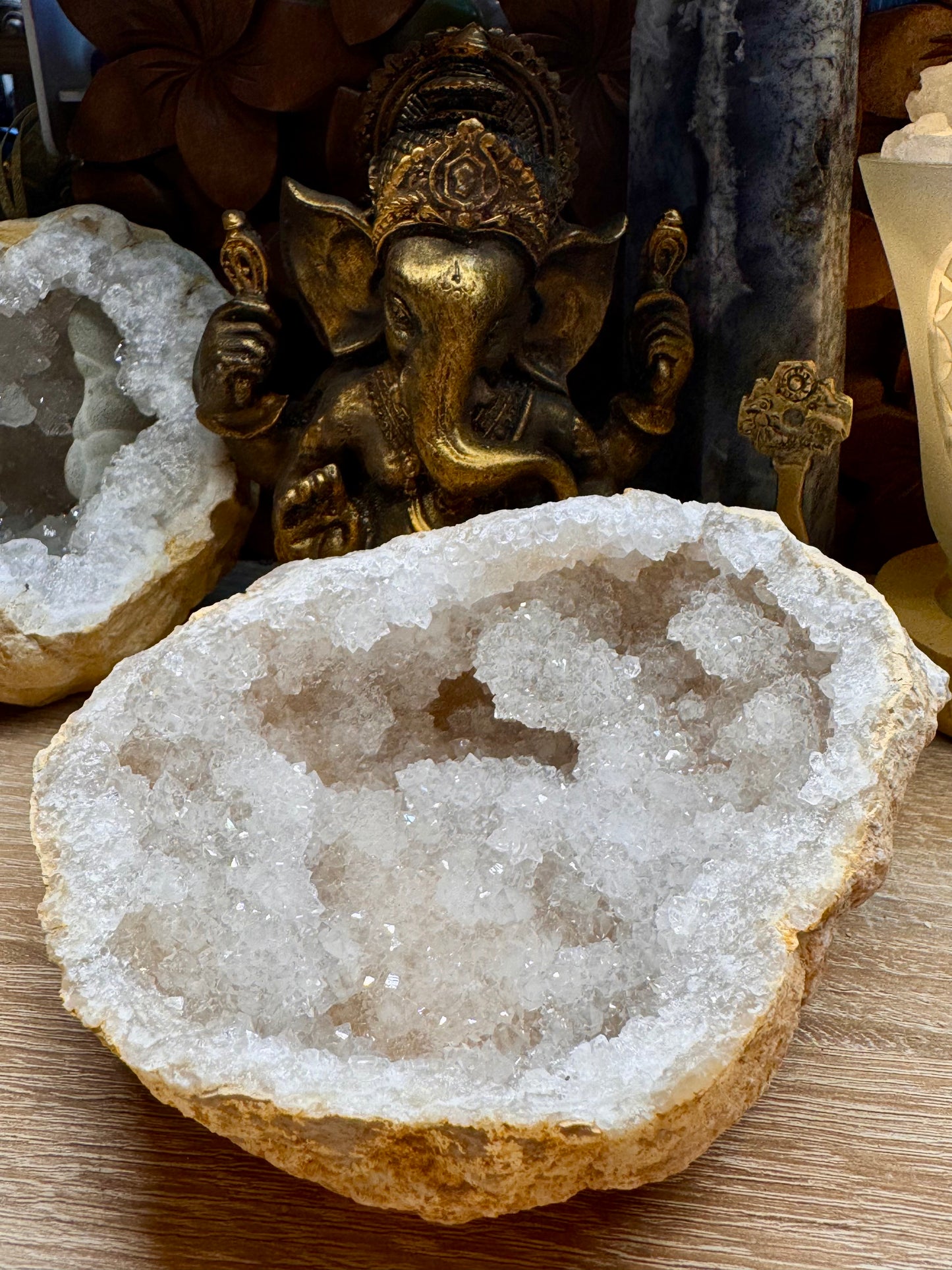 Géode de quartz blanc