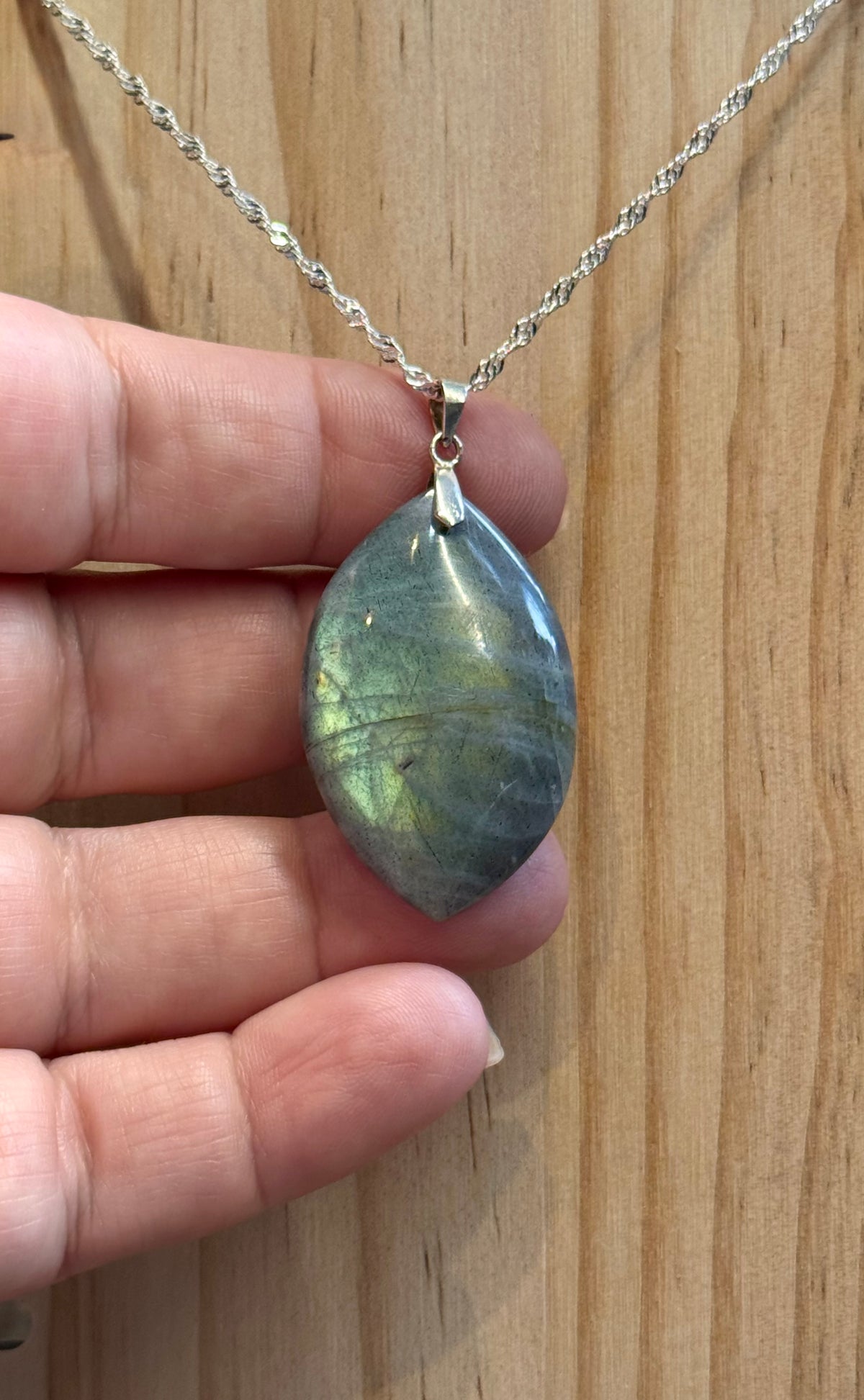 Pendentif de Labradorite bélière 925