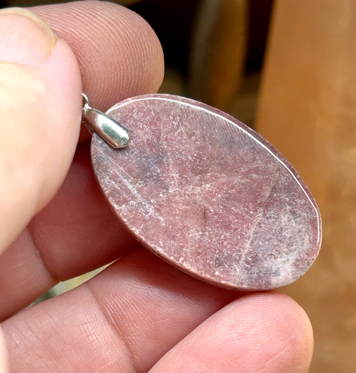 Pendentif de rhodonite