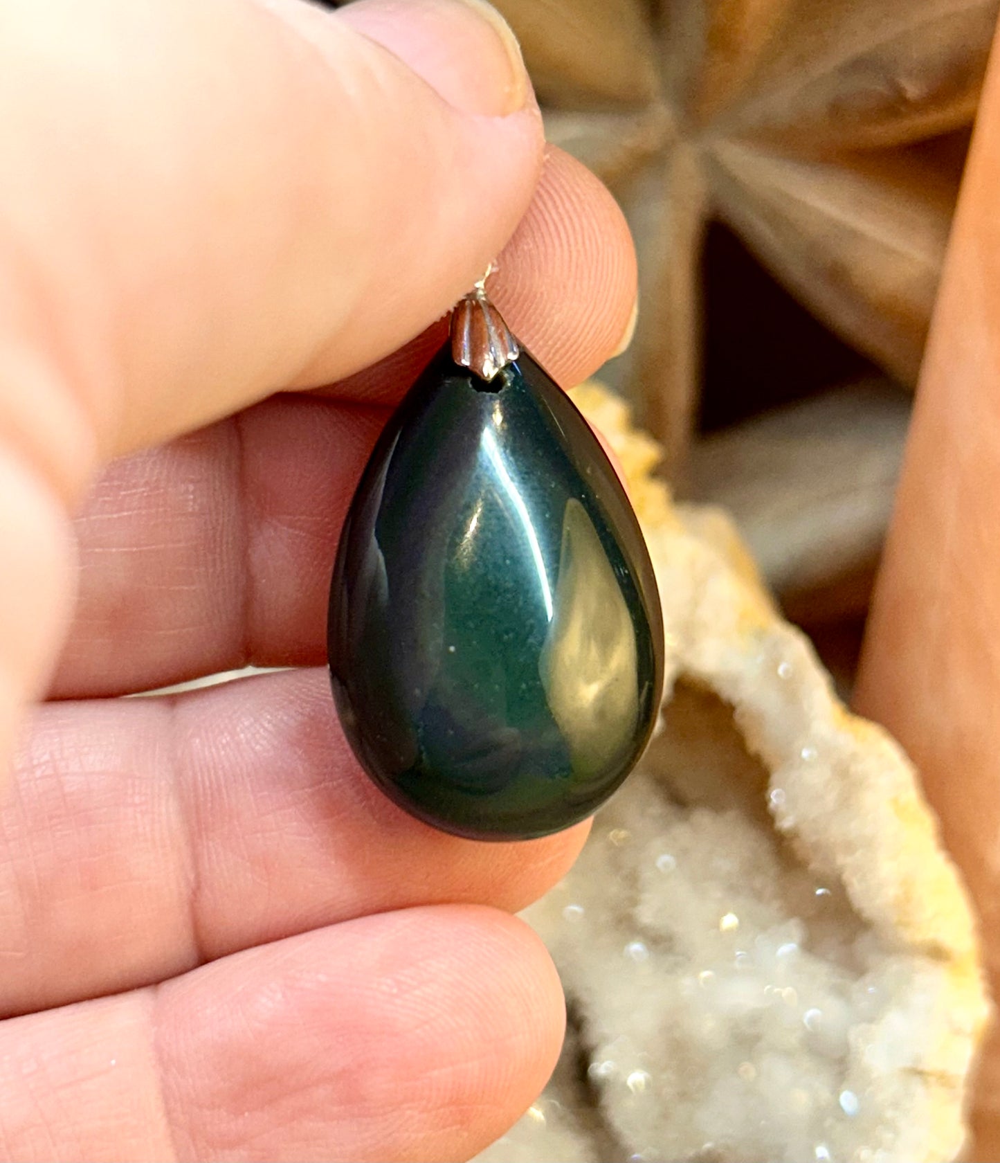 Pendentif d’obsidienne œil céleste