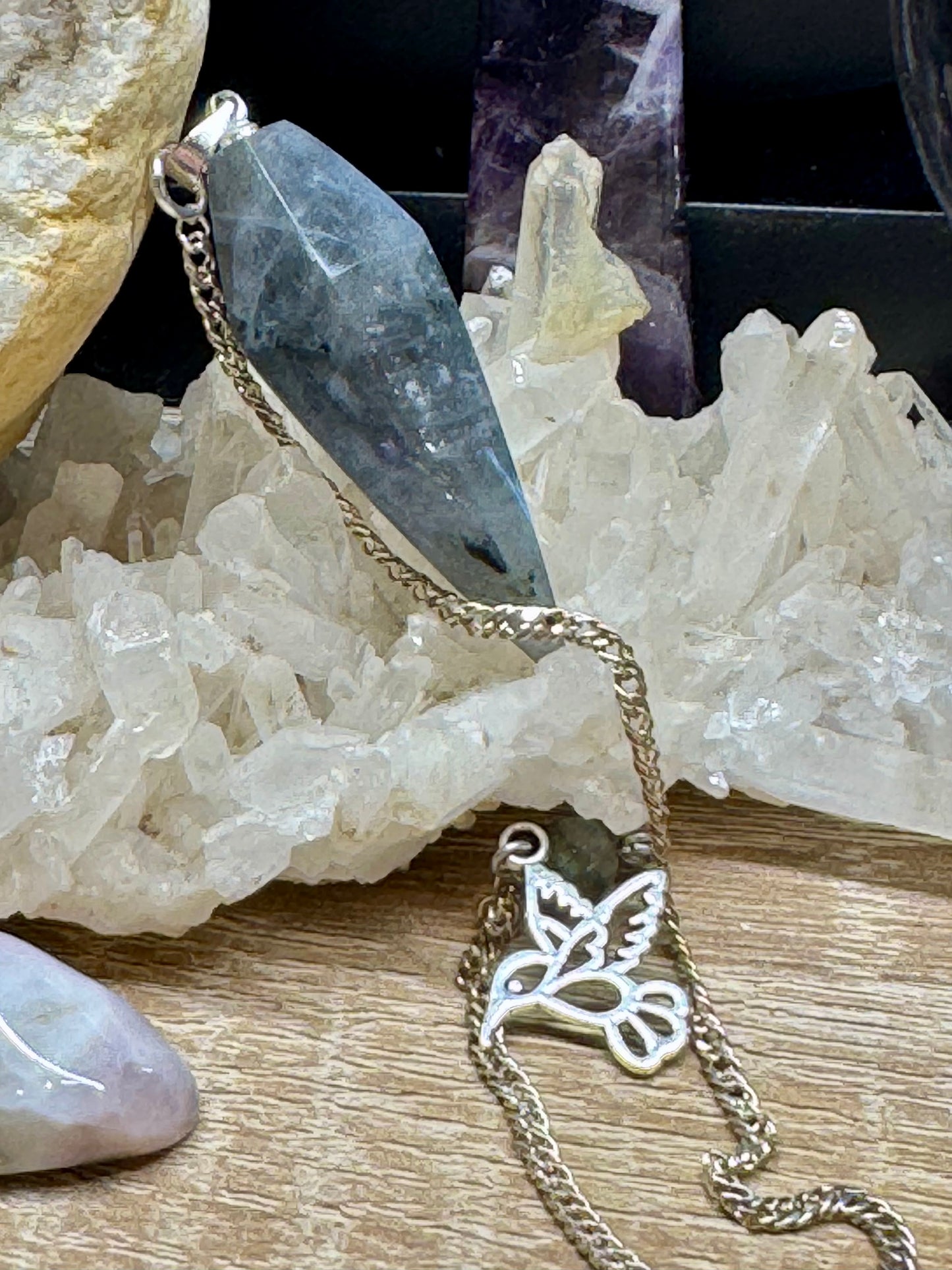 Pendule conique en Labradorite - Colibri