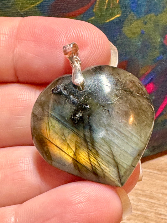 Pendentif cœur de labradorite