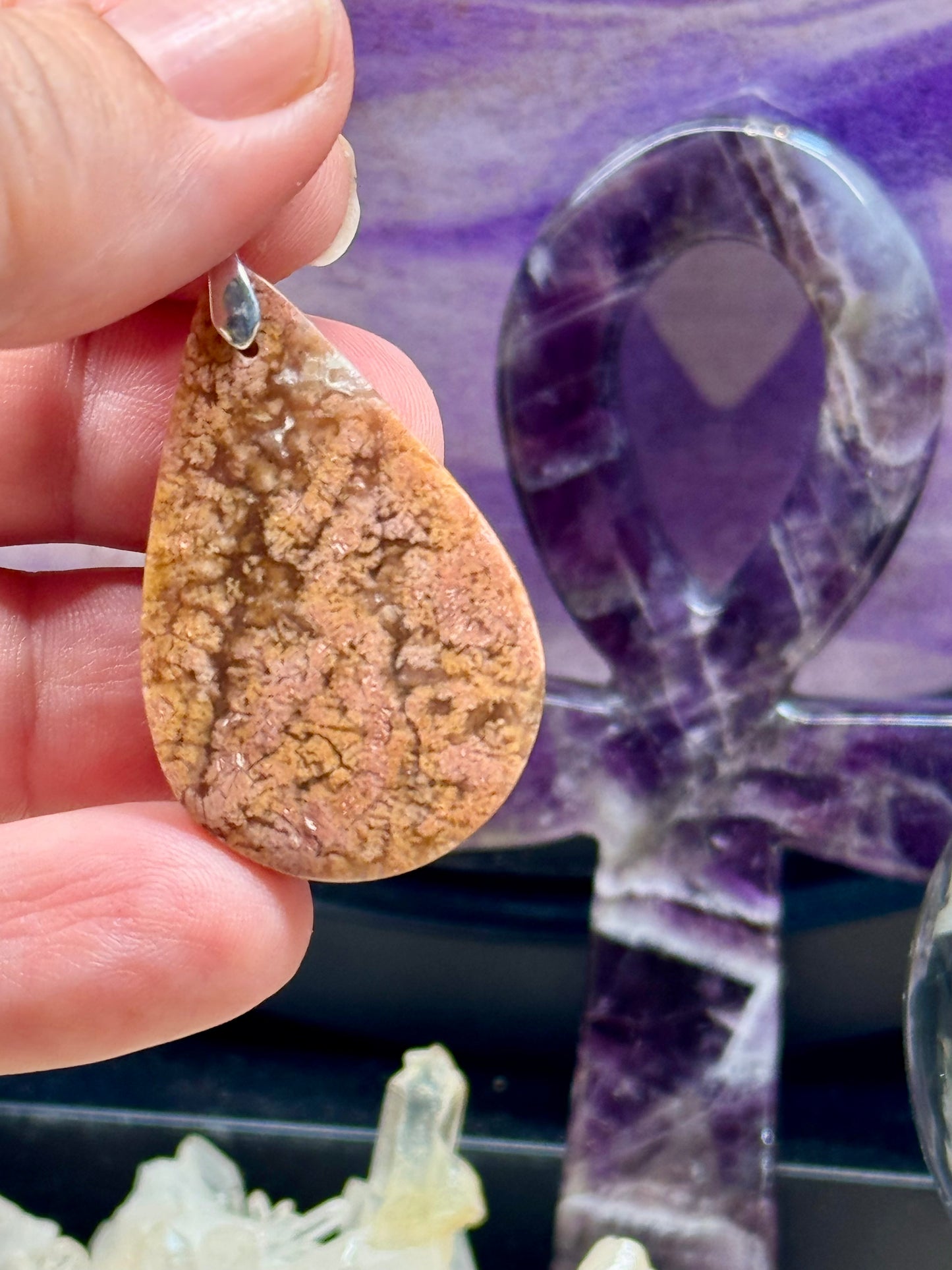 Pendentif d’opale Mahafaly