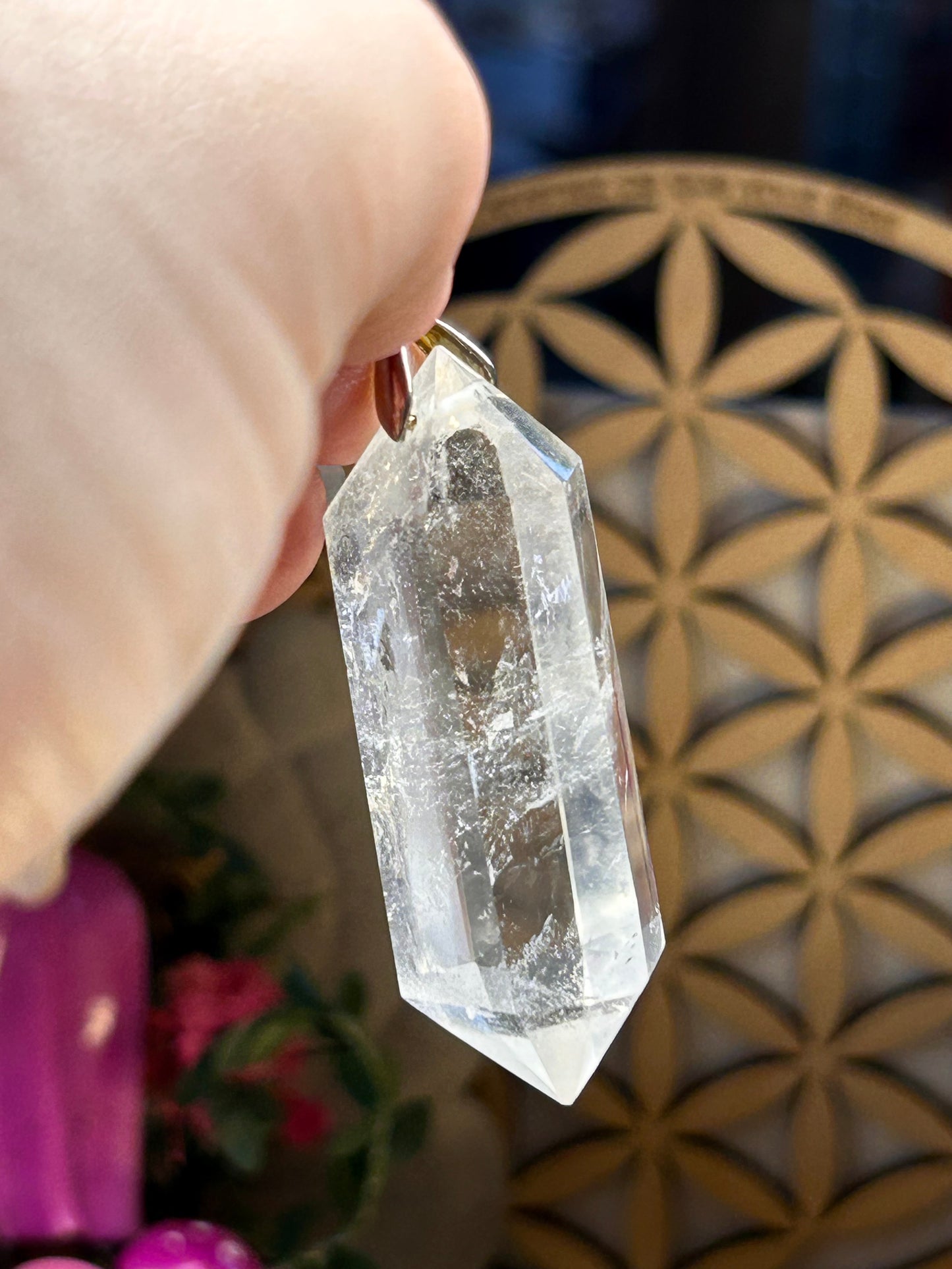 Pendentif pointe biterminée de cristal de roche