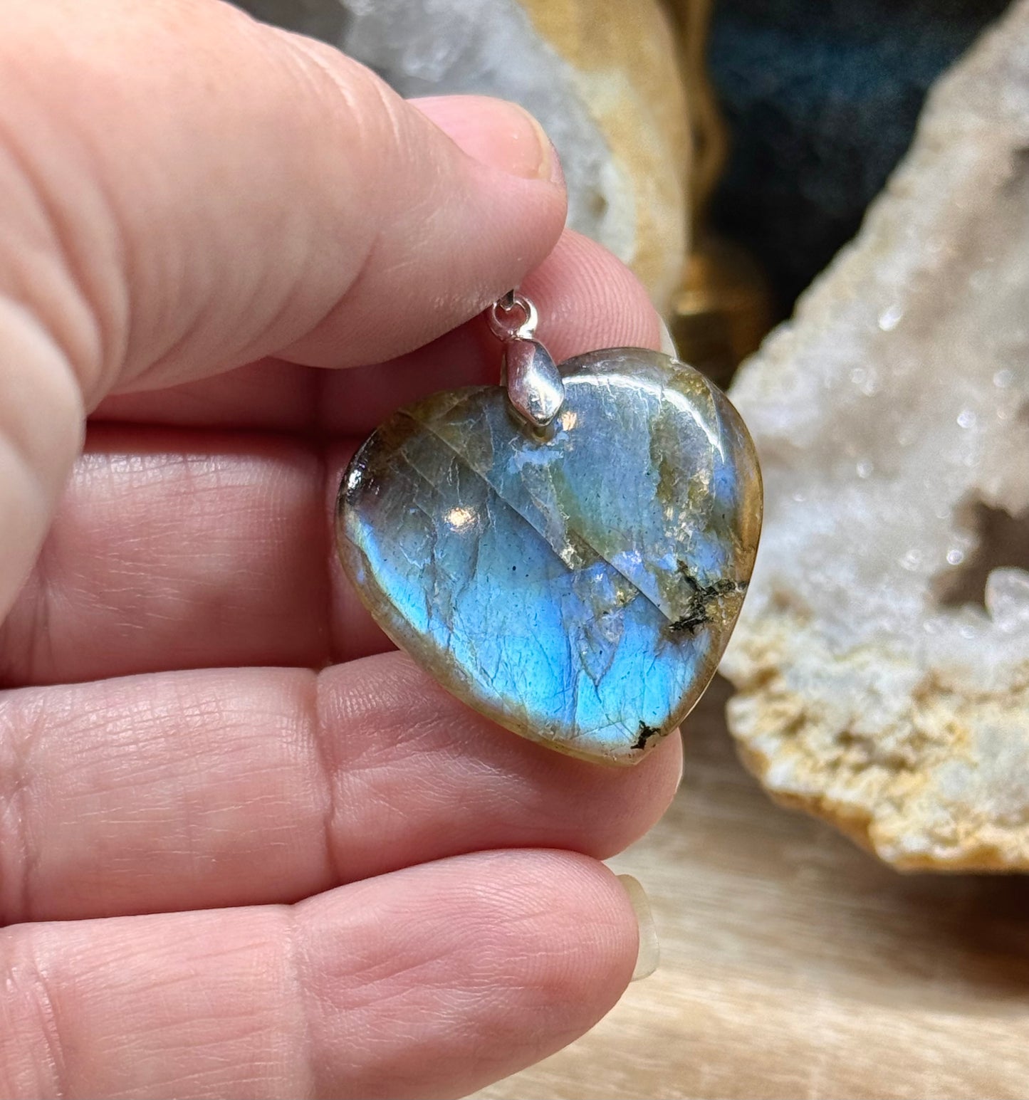 Pendentif cœur en labradorite
