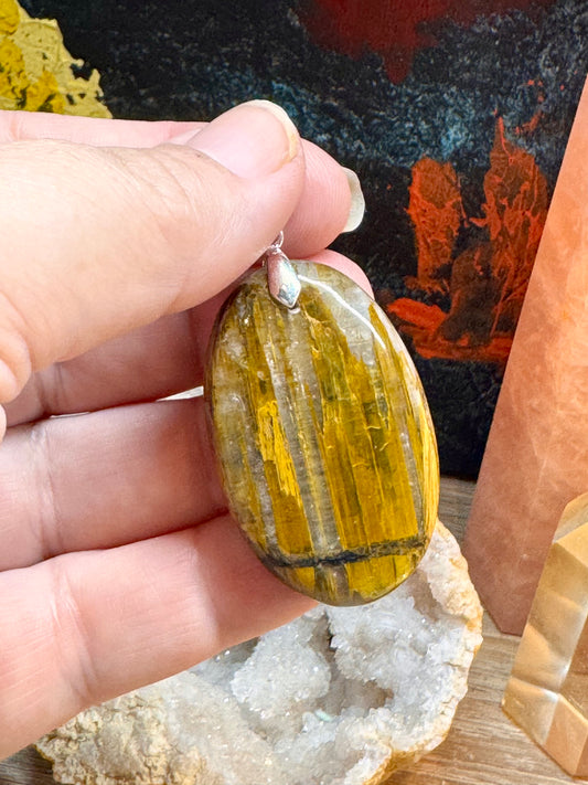 Pendentif de Nellite