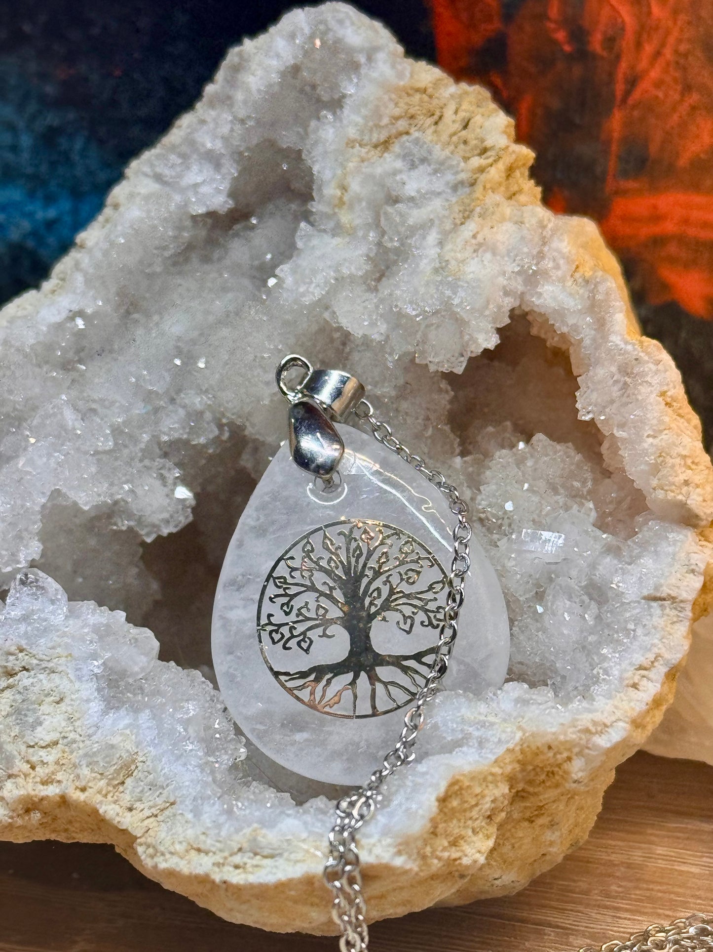 Pendentif goutte de cristal de roche arbre de vie plaqué