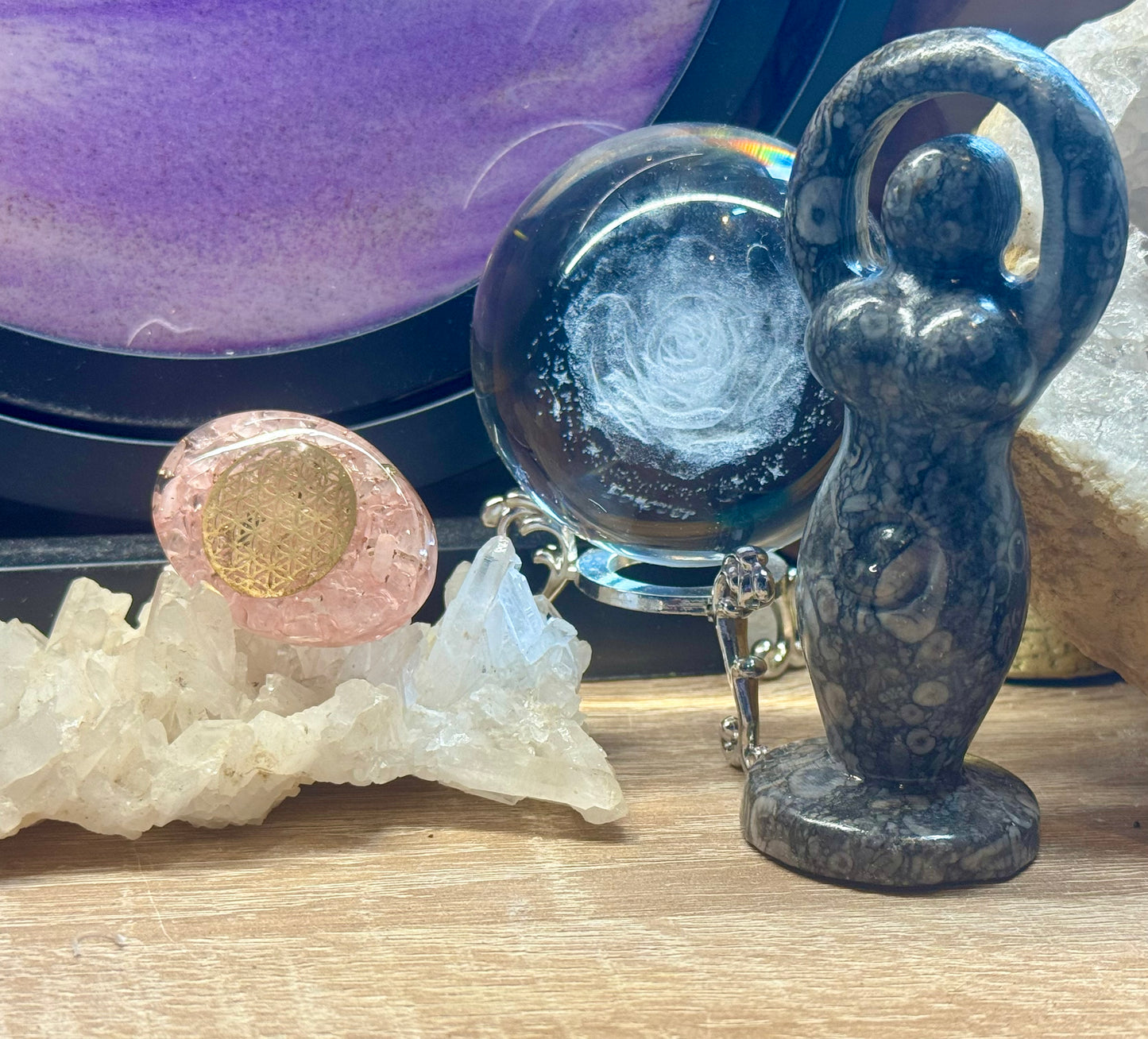 Petit Galet d’Orgonite Quartz Rose