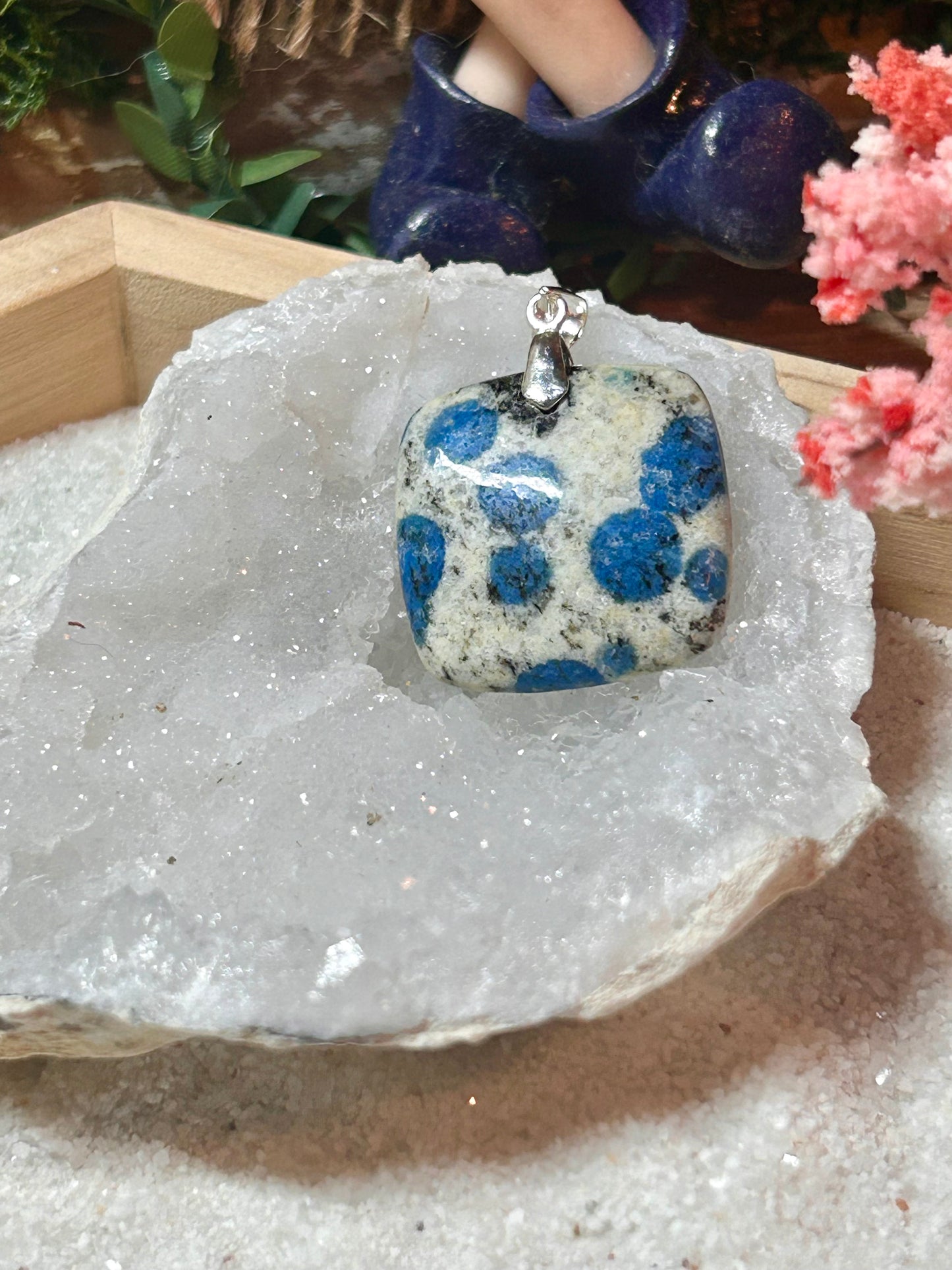 Pendentif de jaspe K2