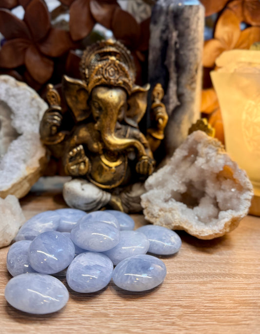 Pierre roulée de Calcite Bleue