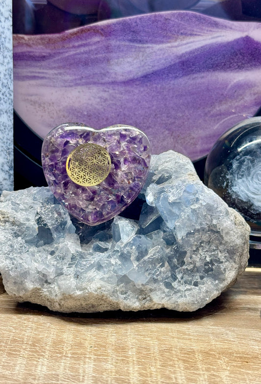 Orgonite d’Améthyste en Cœur