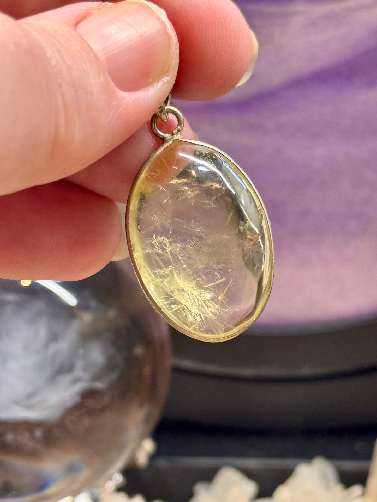 Pendentif cerclé de Quartz Rutile