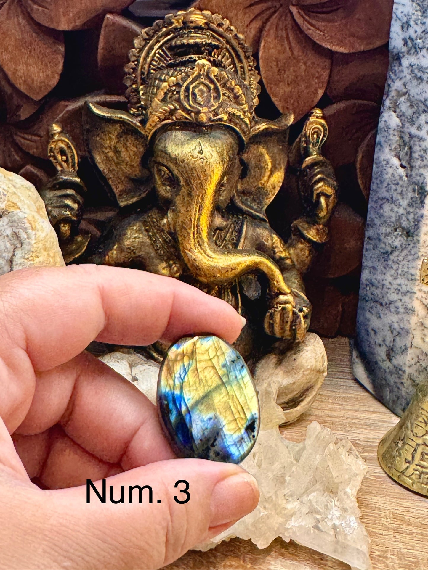 Galet de Labradorite