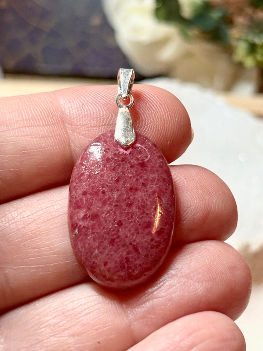 Pendentif de rhodonite rose