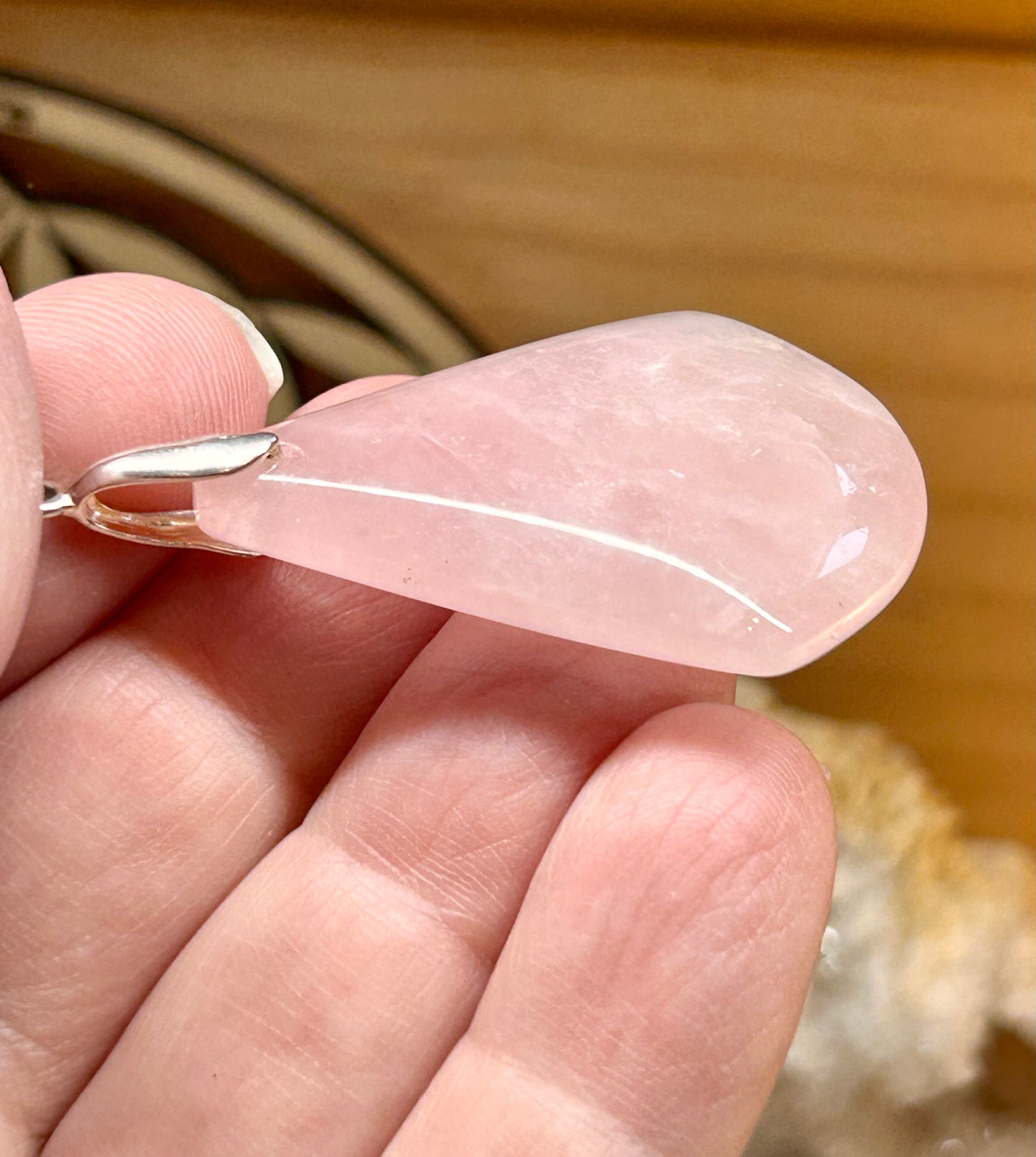 Pendentif de quartz rose
