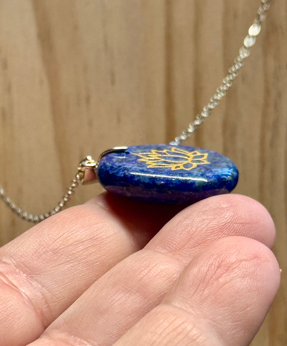 Pendentif de Lapis Lazuli - Fleur de Lotus