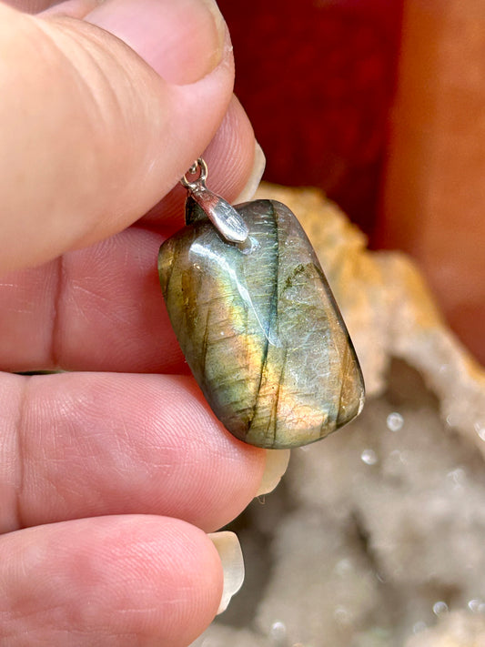 Pendentif de labradorite