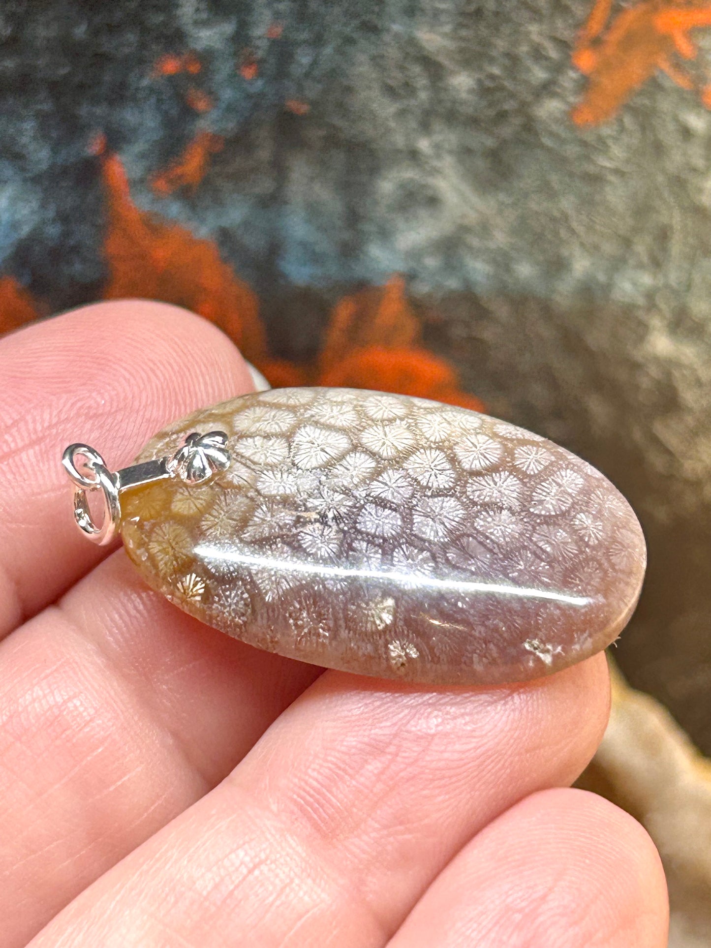 Pendentif de corail fossilisé 3