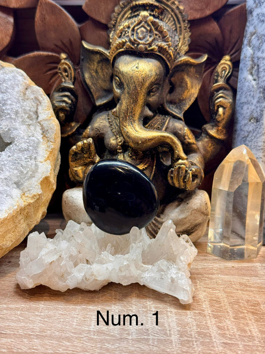 Galets de tourmaline noire