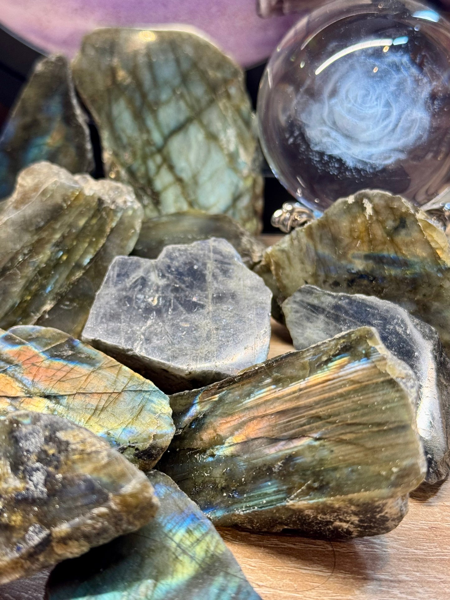 Labradorite une face polie