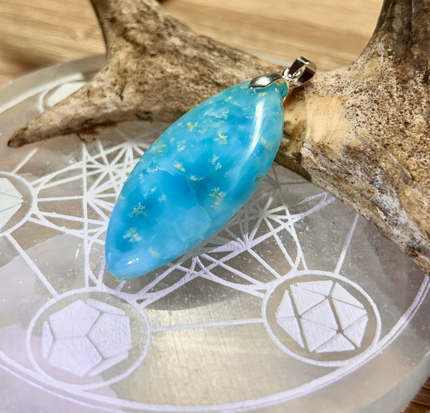 Pendentif d’hémimorphite