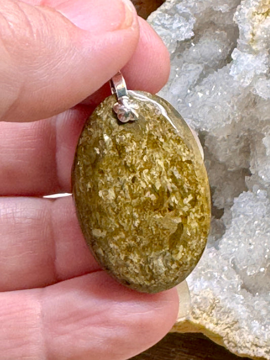 Pendentif en bronzite