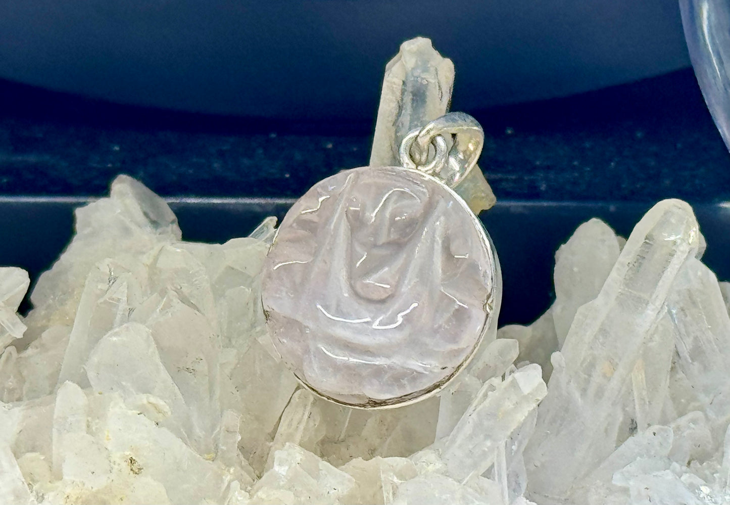 Pendentif en Quartz Rose artisanal