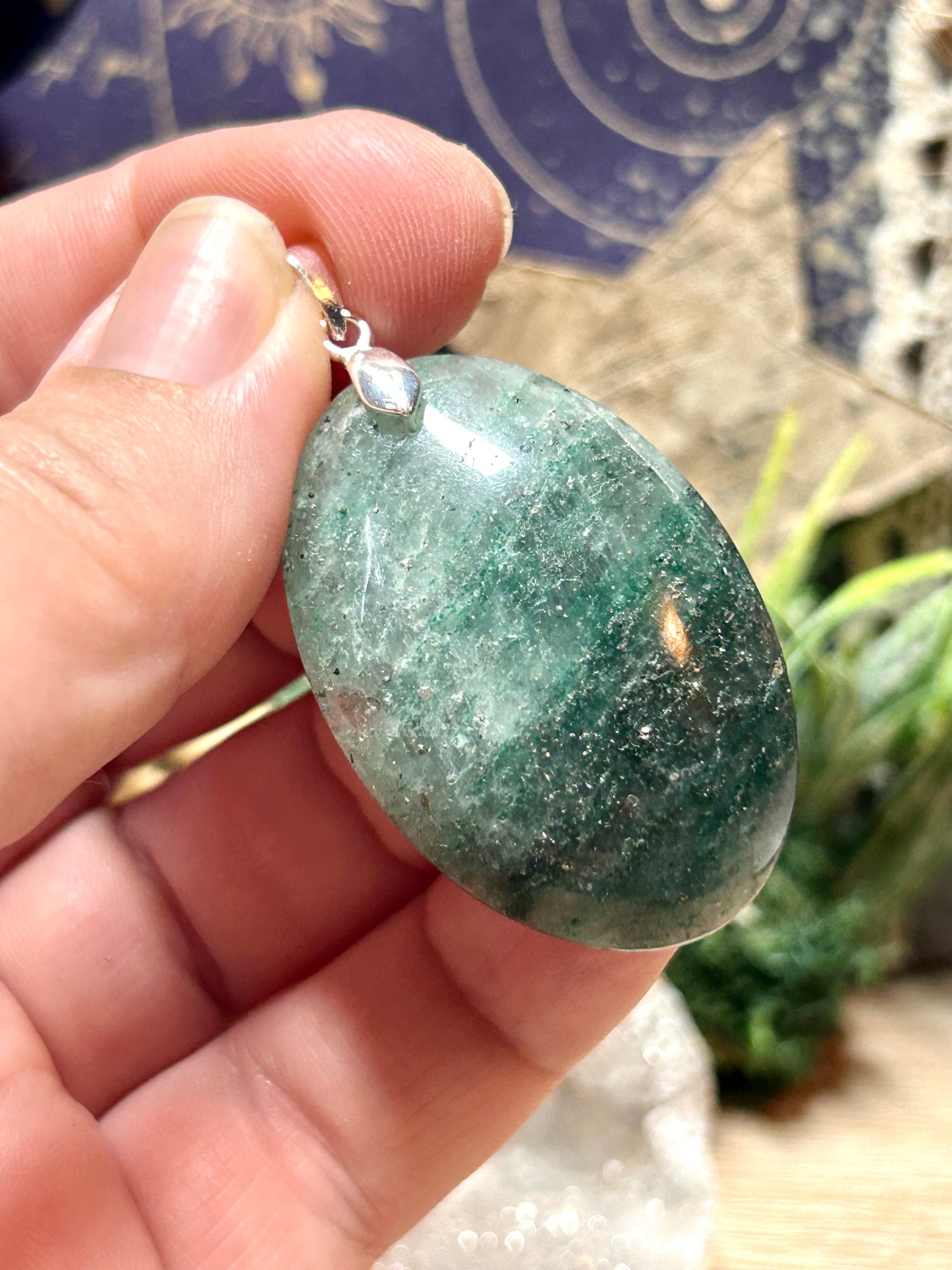 Pendentif en aventurine verte