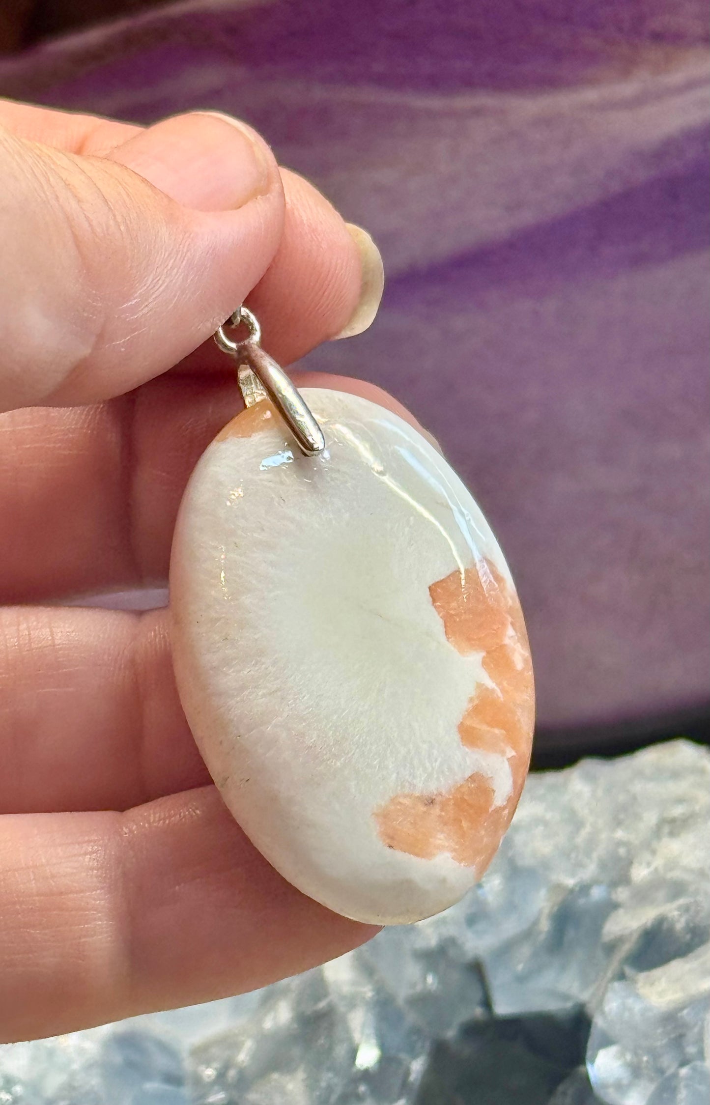 Pendentif de Scolécite