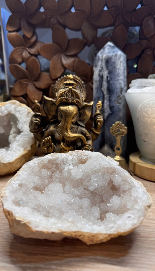Géode de quartz blanc